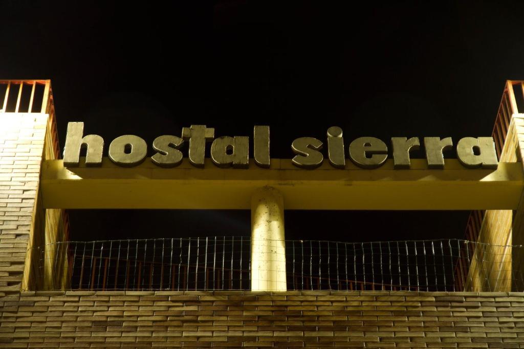 Hostal Sierra San Sebastián de los Reyes Esterno foto